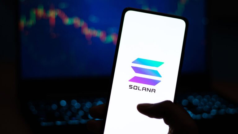 Biggest Movers: SOL, Near Protocol up by Over 10% to Start the Week – Market Updates Bitcoin News
