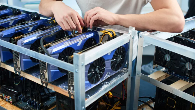 Ban On Crypto Mining In Residential Areas Proposed In Russia