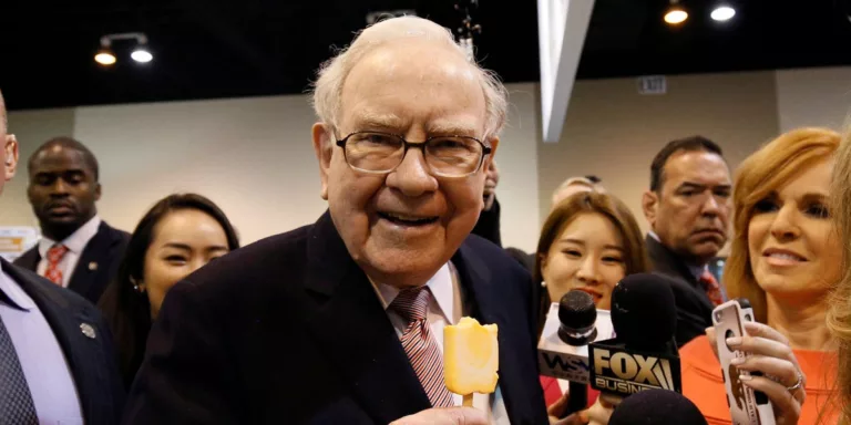 Warren Buffett Called Out Stock-Market Gamblers, Savaged Bitcoin, And Praised Elon Musk And Jeff Bezos Last Year. Here Are His 10 Best Quotes Of 2022.