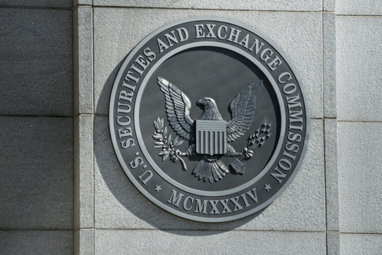 Grayscale Wins Lawsuit Against Sec While Agency Settles First Nft Case And Friend.tech Hype Crashes