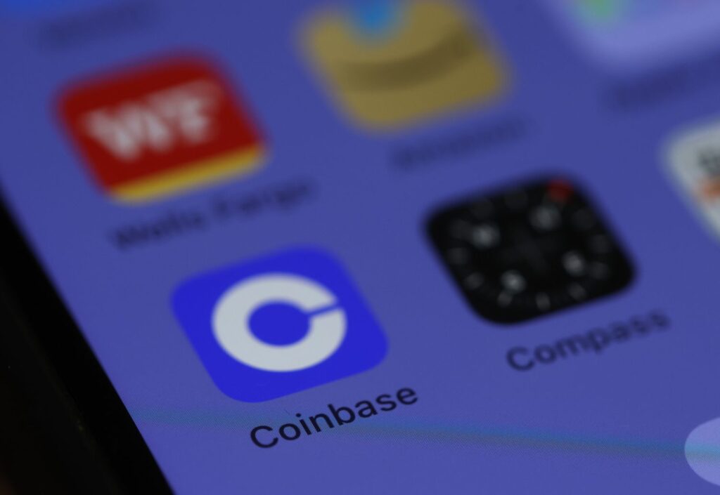 Some Coinbase Users Unable To Trade, See Zero Balance Due To Outage As Bitcoin Soars