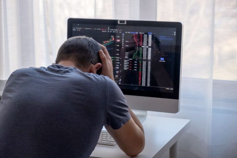 Crypto Trader Loses $2 Million In 30 Days Trading This Cryptocurrency