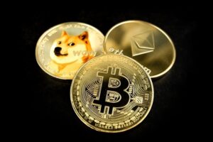 Bitcoin, Ethereum, Dogecoin Trade Lower As China Stimulus Deters Hopes: 'Perspective Is Key, Bitcoin Is Doing Great,' Says Trader