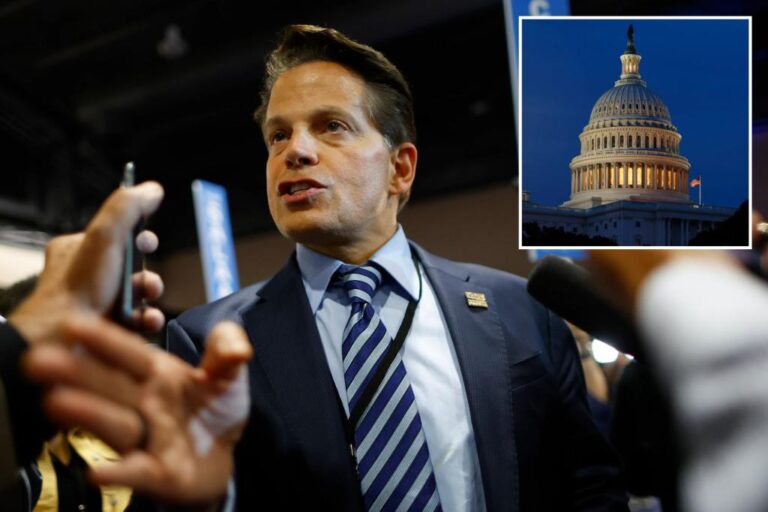 Scaramucci Says Us Will Solve Debt Crisis, Bitcoin Will Triple — And Claims This Candidate Has Better Economic Plan