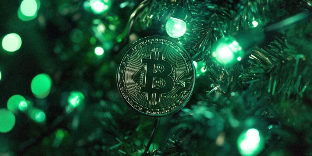 Bitcoin Pumps 5% as Christmas Eve Brings Gains to Crypto Traders — TradingView News