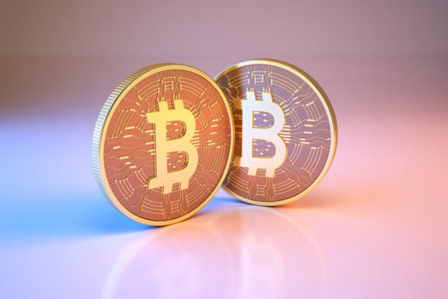 Bitcoin STH MVRV Reaches 0.90: Will There Be a Price Rebound? 1 Bitcoin