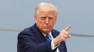 Behind Trump’s Crypto Empire: A Triple Game of Regulation, Ethics, and Financial Risks